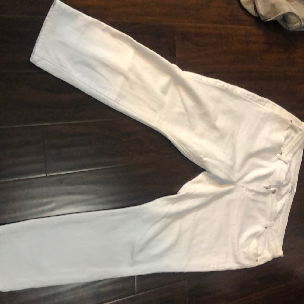 EUC White Jeans Size 20